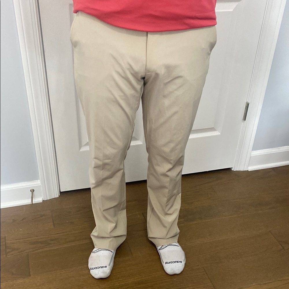 Men's IZOD Khaki Stretch Golf Pants